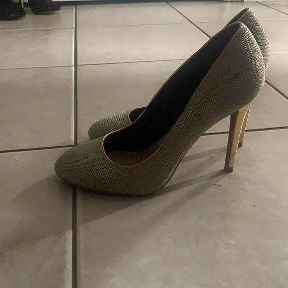 Jessica Simpson heels size 7 - Picture 3 of 4